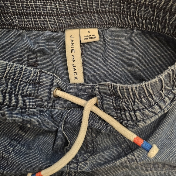 Janie & Jack boys shorts size 4 - Picture 3 of 3